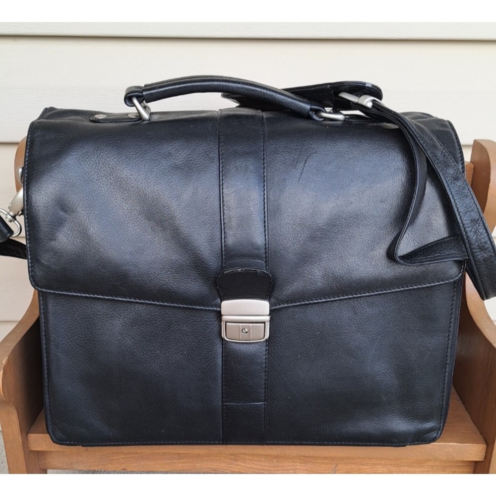 Wilsons Leather Pelle Studio Black Leather Briefcase Messenger Bag Work Laptop